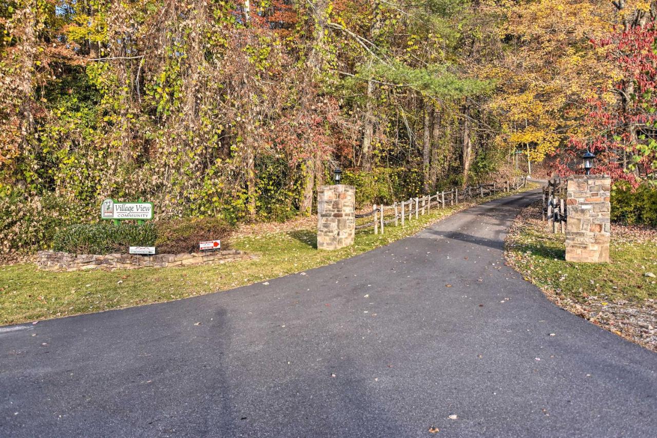 Villa Cozy Cabin With Hot Tub And Smoky Mountain Views! Bryson City Exterior foto